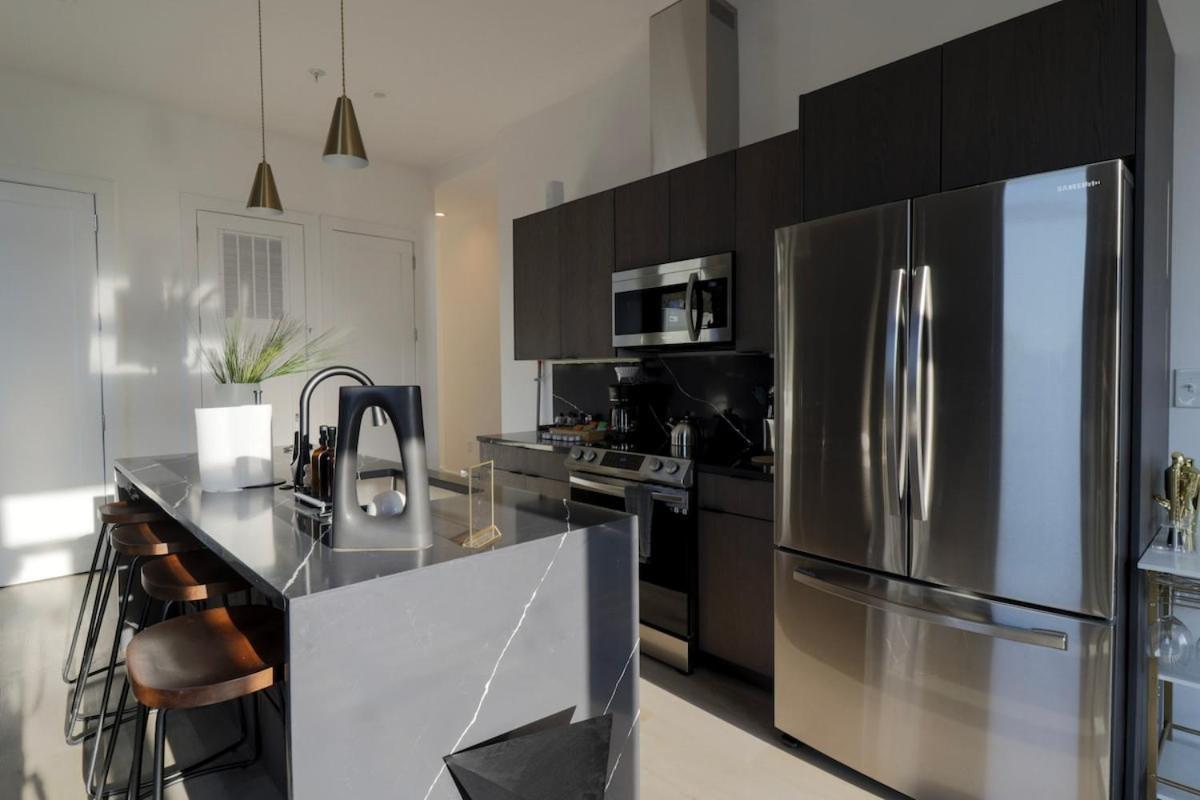 Unit 9 Luxe 2 Bedroom Penthouse Sleeps 6 Apartment *
