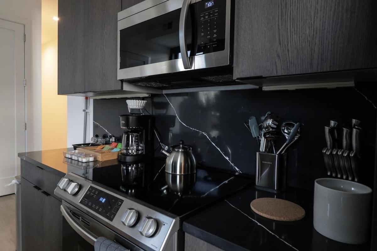 Unit 9 Luxe 2 Bedroom Penthouse Sleeps 6 Apartment
