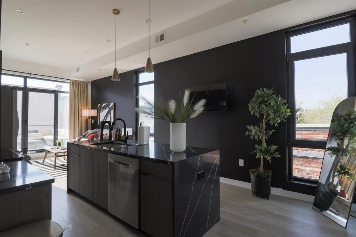 Unit 9 Luxe 2 Bedroom Penthouse Sleeps 6 Apartment *