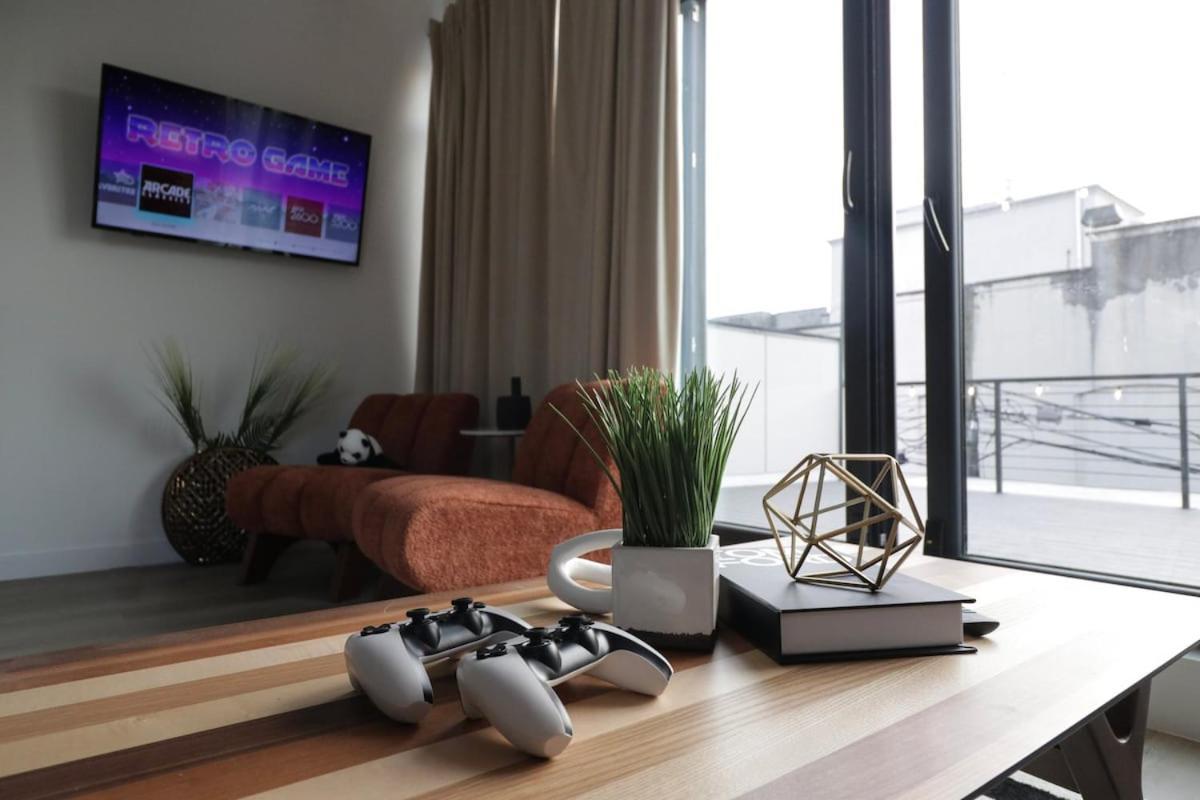 Apartment Unit 9 Luxe 2 Bedroom Penthouse Sleeps 6 Washington