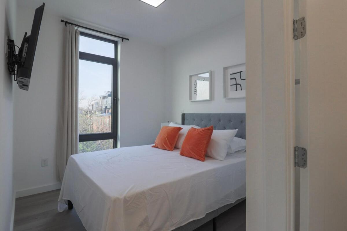Unit 9 Luxe 2 Bedroom Penthouse Sleeps 6 Washington